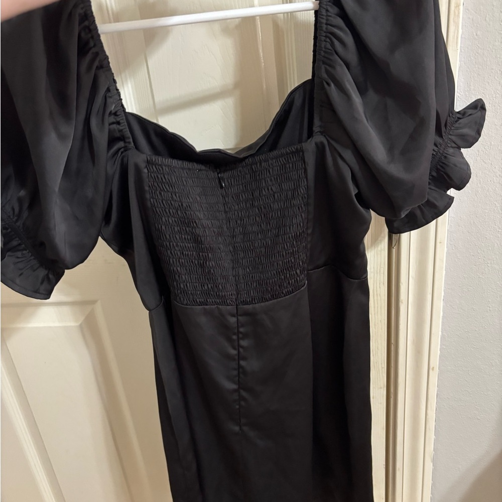 Elegant Black Puff Sleeve Dress